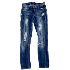Lucky Brand Vintage Blue Ankle Jeans With Distressing